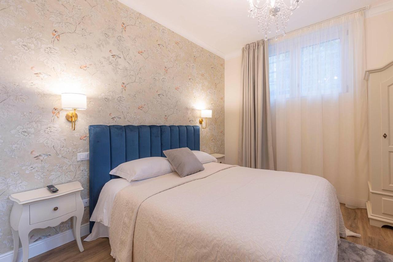 Crys: Rooms, Holiday, Business เวโรนา ภายนอก รูปภาพ
