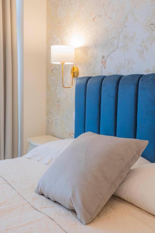 Crys: Rooms, Holiday, Business เวโรนา ภายนอก รูปภาพ