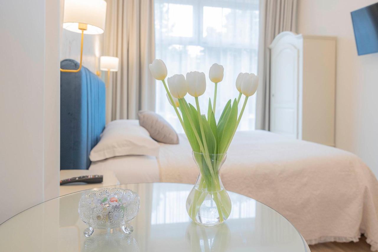Crys: Rooms, Holiday, Business เวโรนา ภายนอก รูปภาพ