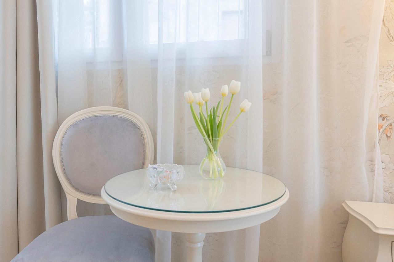 Crys: Rooms, Holiday, Business เวโรนา ภายนอก รูปภาพ